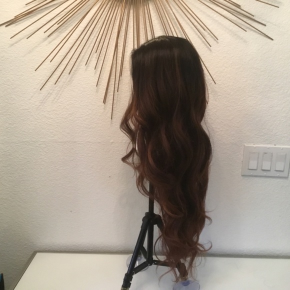 Ombré Swiss lace front wig 26 inches loose curls - Picture 8 of 16